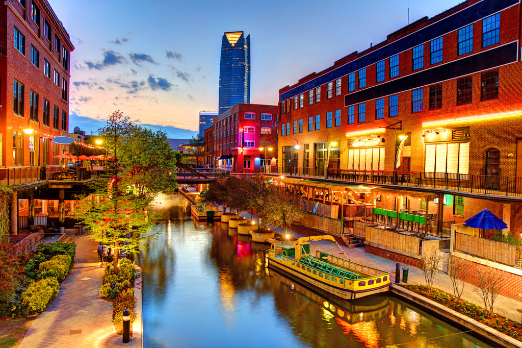 How to Become a Real Estate Agent in Oklahoma & 5 Best Online Real Estate Schools in OK