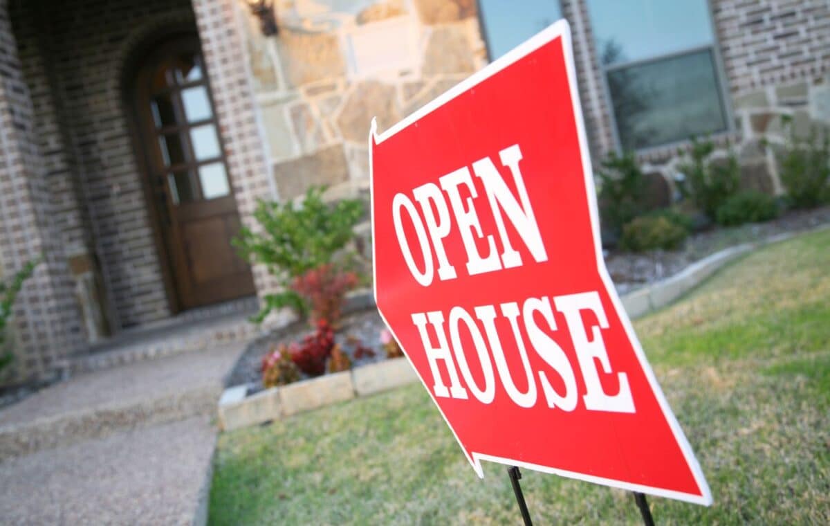 When you land a new listing, make sure to invite the neighbors around the listing to come check out their neighbor's home at the first open house.