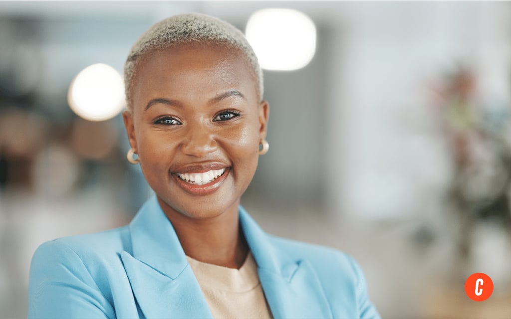 13 Tips for Creative Real Estate Headshots (+ Examples)