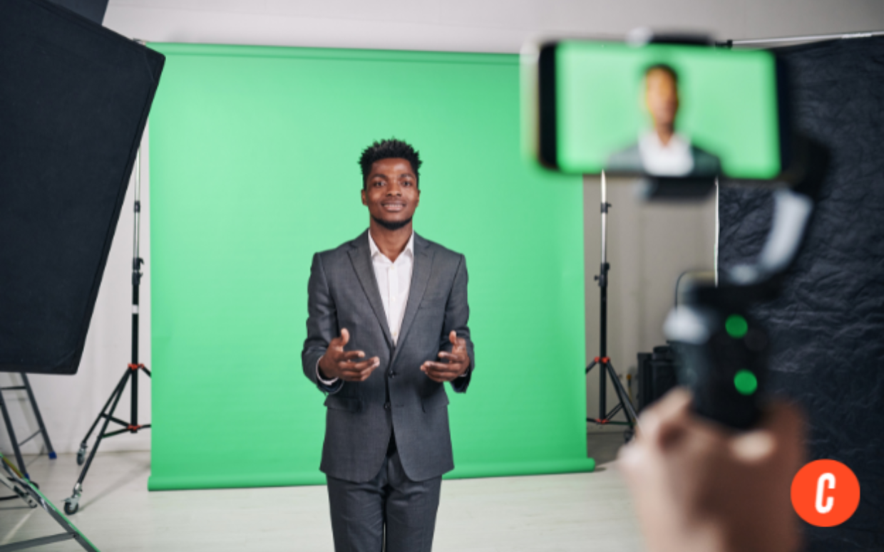 How to Use Instagram Green Screen: An Agent’s Guide (+ Tips)