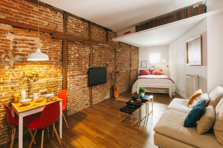 Airbnb Loans in 2025: Expert’s Playbook for Short-Term Rental Financing