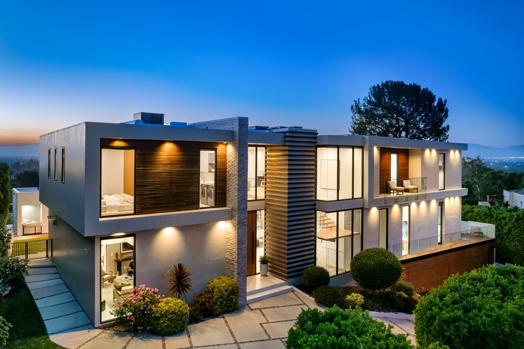 Luxury Home Prices Outpace the Broader Market