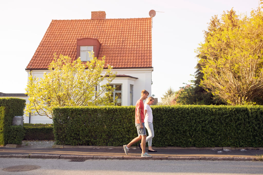 Fair Housing Guidance Pushes Agents to Rethink Lifestyle Marketing
