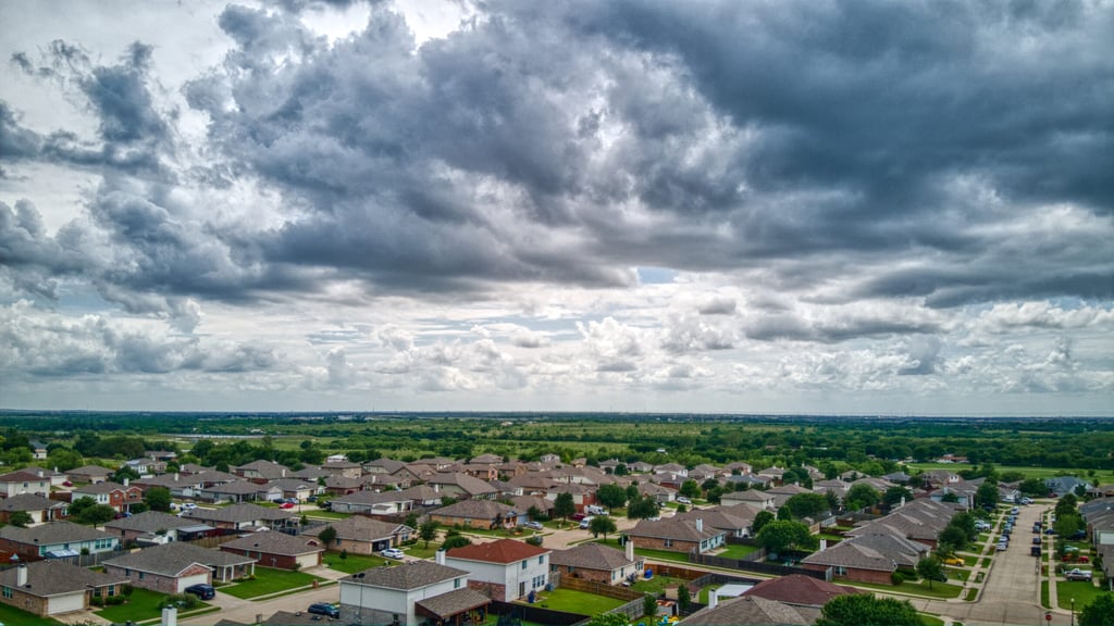 Redfin Adds Weather Data to Every Listing: What Agents Should Tell Buyers